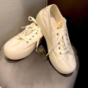 Off white Canvas sneakers